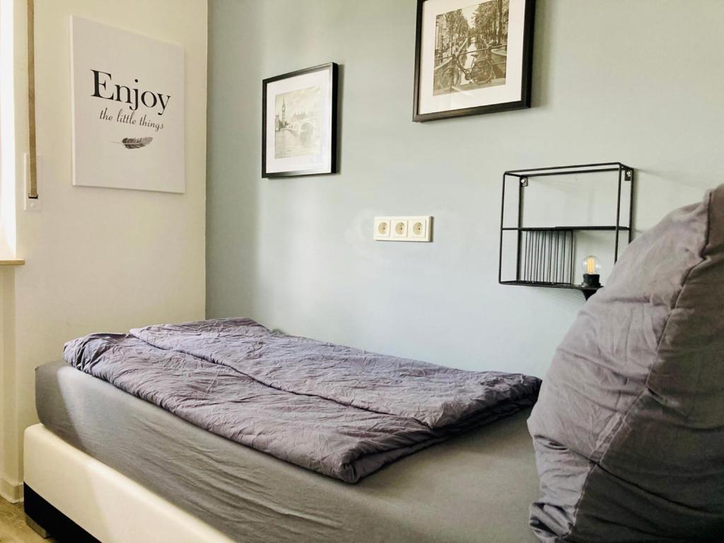 Living At Saarpartments -Adultsonly- 2 Bedrooms, Kitchen - Business & Holiday Apartments For Long- And Short Term Stay, 3 Min To Train Station, Secure E-Bike Parking! Saarbruecken Luaran gambar