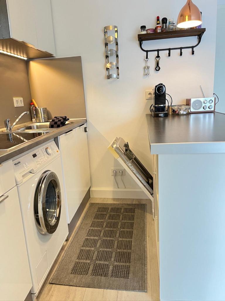 Living At Saarpartments -Adultsonly- 2 Bedrooms, Kitchen - Business & Holiday Apartments For Long- And Short Term Stay, 3 Min To Train Station, Secure E-Bike Parking! Saarbruecken Luaran gambar