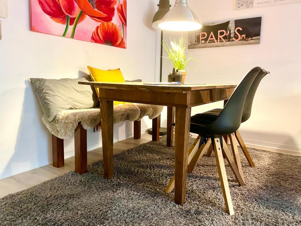Living At Saarpartments -Adultsonly- 2 Bedrooms, Kitchen - Business & Holiday Apartments For Long- And Short Term Stay, 3 Min To Train Station, Secure E-Bike Parking! Saarbruecken Luaran gambar